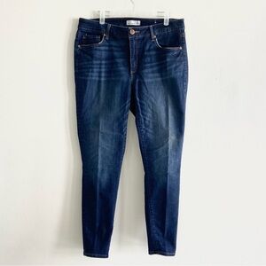 3/$25 Loft Curvy Skinny Blue Jeans 12 31